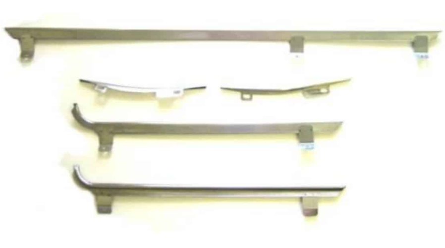 69 GTO / Judge trunk lid molding kit (6)