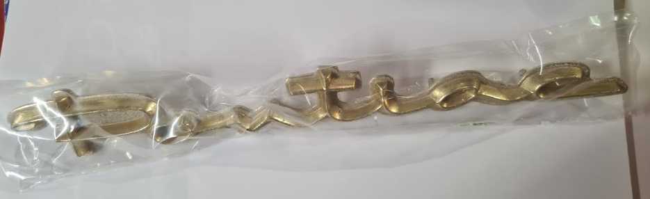 Emblem: 59 Pontiac GRILLE  Used.. Good nic