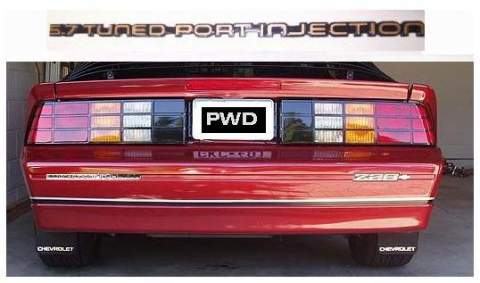Emblem: "5.7 Tuned Port Injection" 87-92 Camaro - GOLD