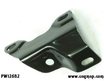 Traction bar forward bracket: 1967