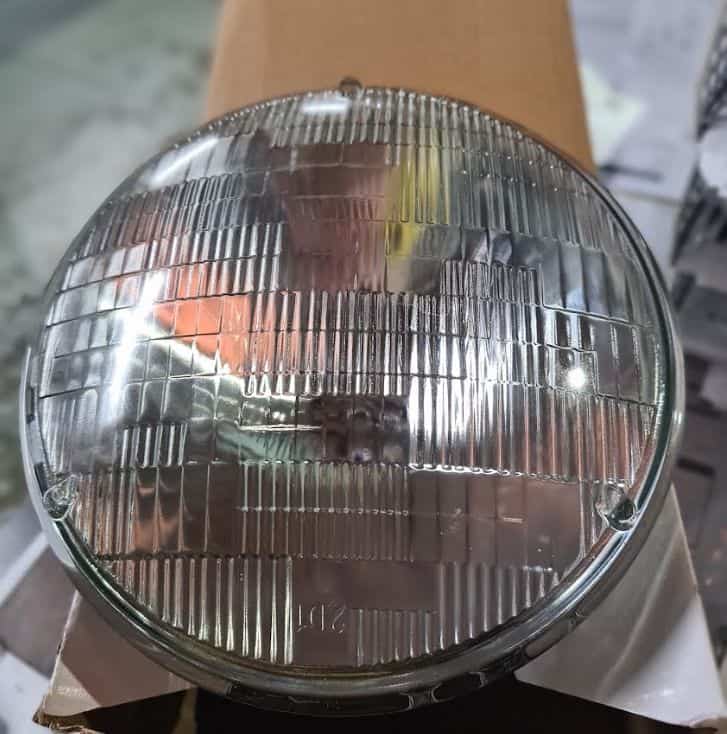 Bulb Headlamp: 7" factory style Low/Hi beam